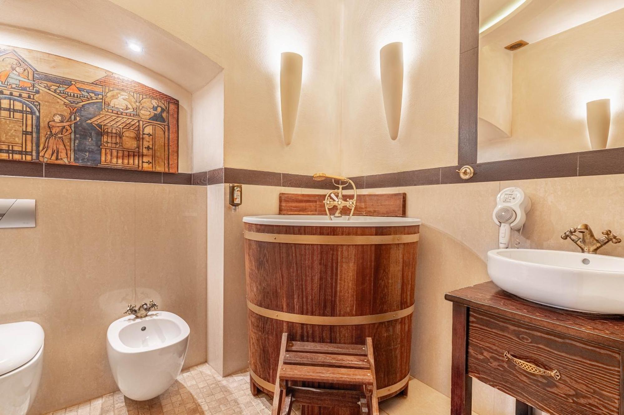 Zamek Uniejow Aparthotel ภายนอก รูปภาพ